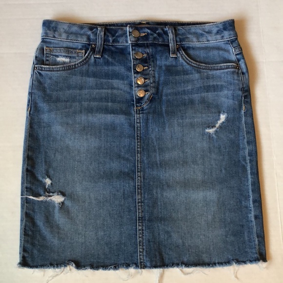 JOE’S JEANS, MELISSA BUTTON FLY DISTRESSED DENIM MINI SKIRT/PREOWNED - Picture 3 of 14